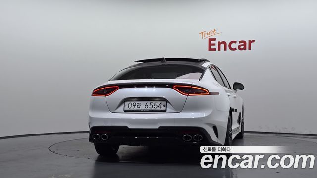 Kia Stinger 2018 — photo 4