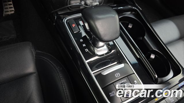 Kia Stinger 2018 — photo 9