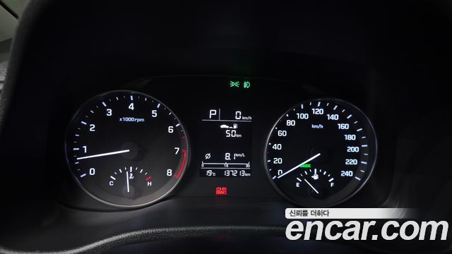 Hyundai AVANTE 2017 — photo 8