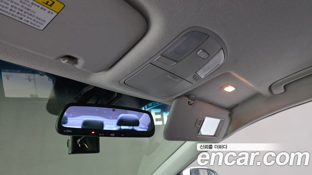 Hyundai AVANTE 2017 — photo 16