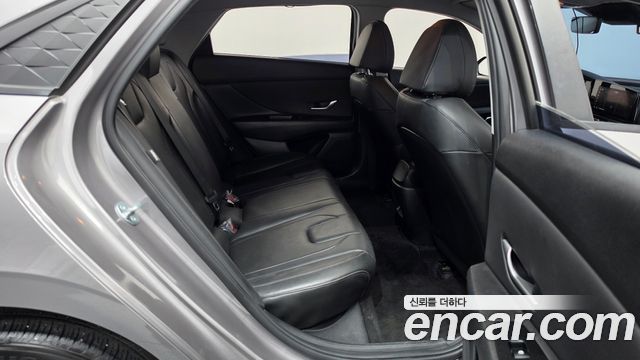 Hyundai AVANTE 2024 — photo 17