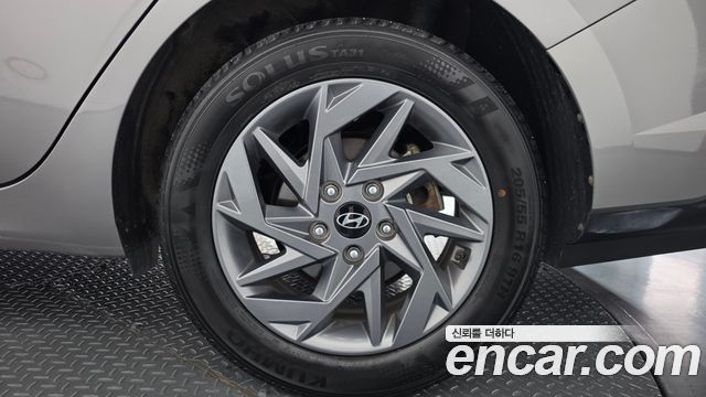 Hyundai AVANTE 2024 — photo 7