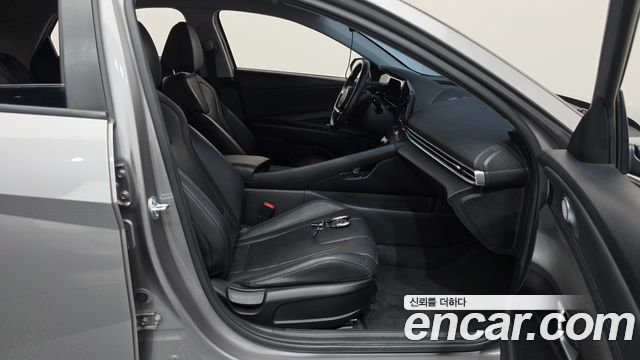Hyundai AVANTE 2024 — photo 16