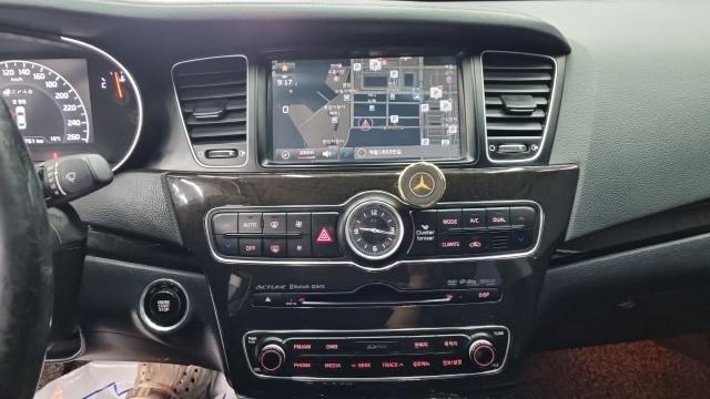 Kia K7 2013 — photo 18