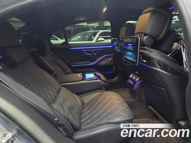 Mercedes-Benz S-Class 2021 — photo 17
