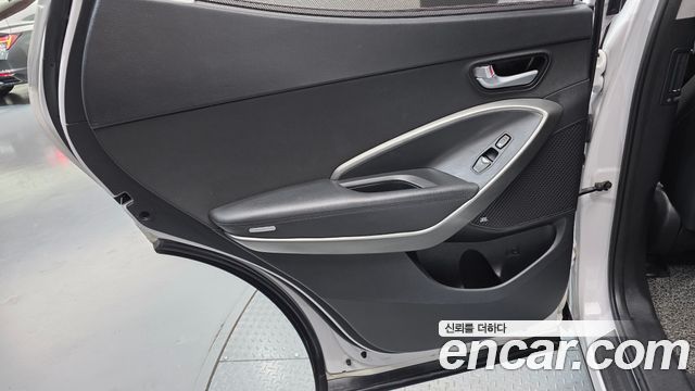 Hyundai Santafe 2018 — photo 15