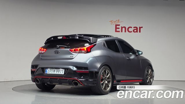 Hyundai Veloster 2021 — photo 2