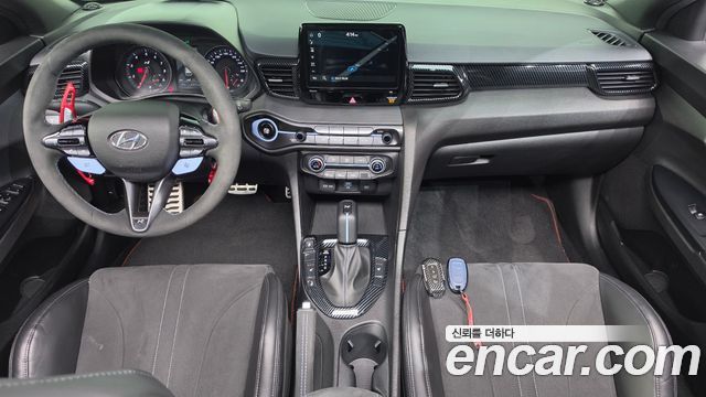 Hyundai Veloster 2021 — photo 10