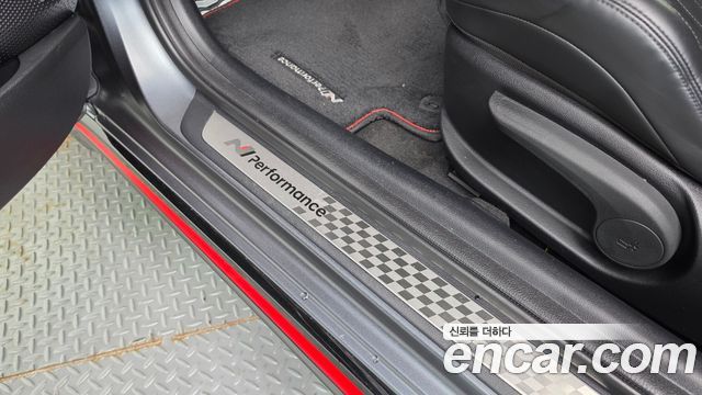 Hyundai Veloster 2021 — photo 19