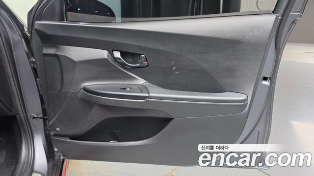 Hyundai Veloster 2021 — photo 15