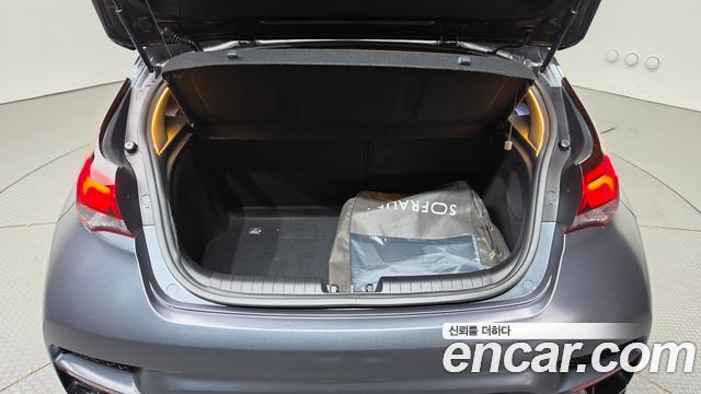Hyundai Veloster 2021 — photo 31