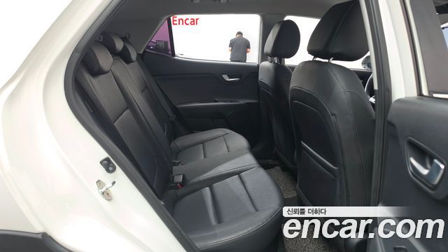 Kia Stonic 2018 — photo 17