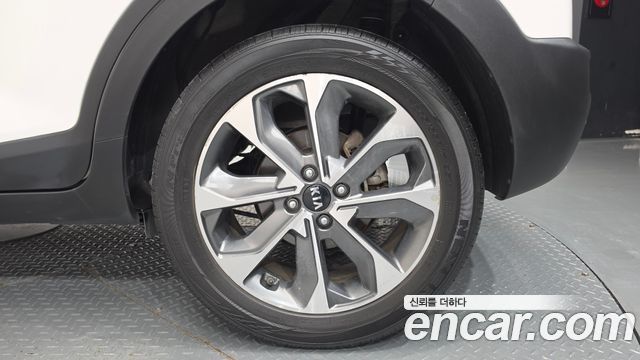 Kia Stonic 2018 — photo 7