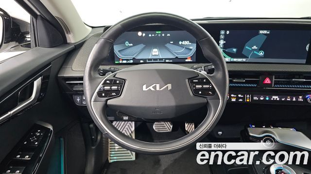 Kia EV6 2023 — photo 15