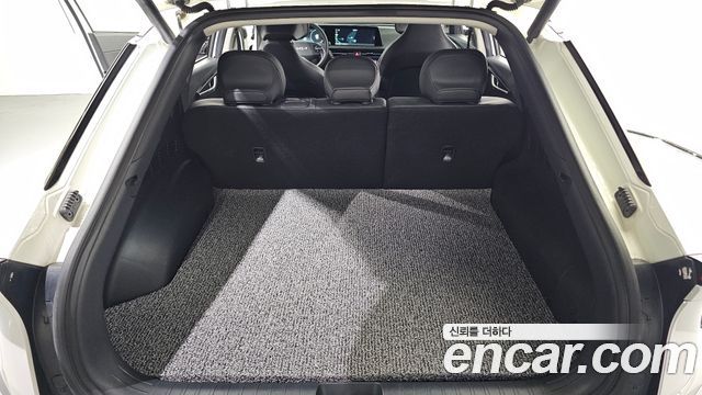 Kia EV6 2023 — photo 20