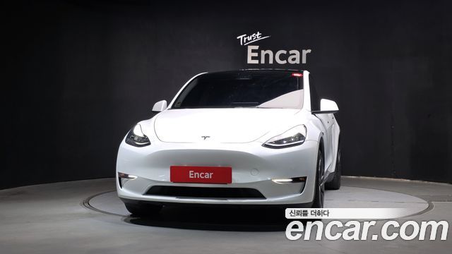Tesla Model Y 2022 — photo 3