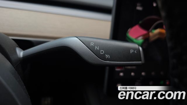 Tesla Model Y 2022 — photo 12