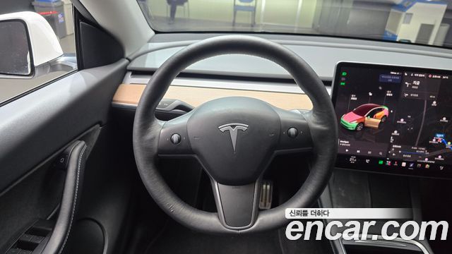 Tesla Model Y 2022 — photo 19