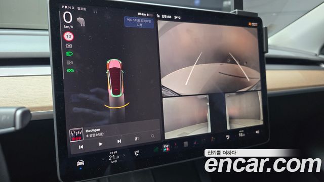 Tesla Model Y 2022 — photo 20