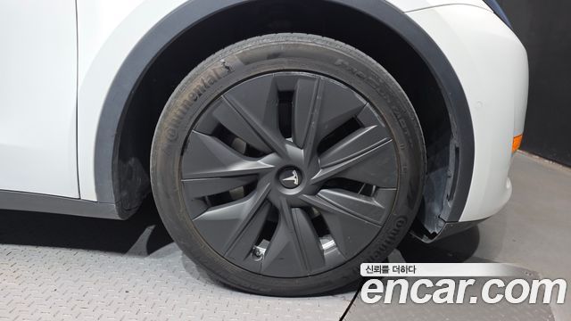 Tesla Model Y 2022 — photo 7