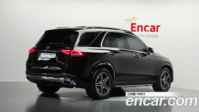 Mercedes-Benz GLE-Class 2021 — photo 2