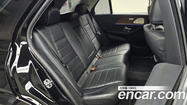 Mercedes-Benz GLE-Class 2021 — photo 17