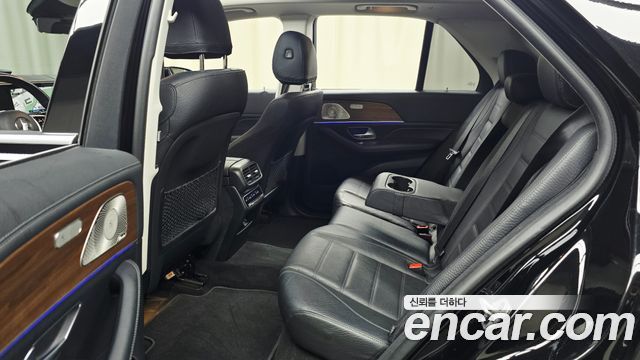 Mercedes-Benz GLE-Class 2021 — photo 18