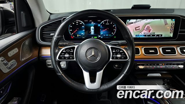 Mercedes-Benz GLE-Class 2021 — photo 21