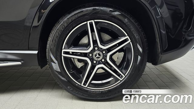 Mercedes-Benz GLE-Class 2021 — photo 7