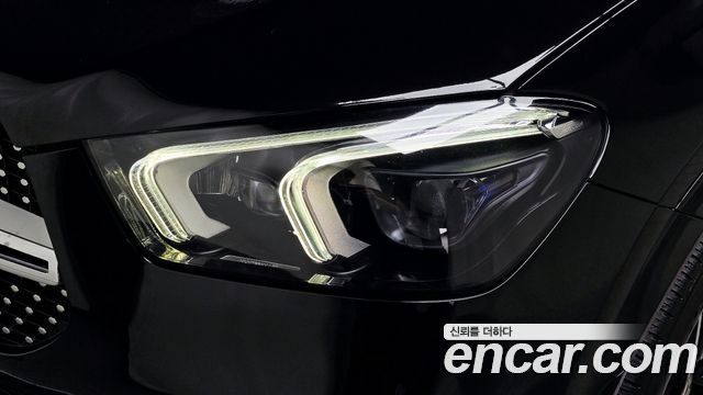 Mercedes-Benz GLE-Class 2021 — photo 8