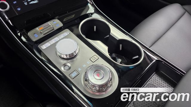 Genesis GV70 2025 — photo 9
