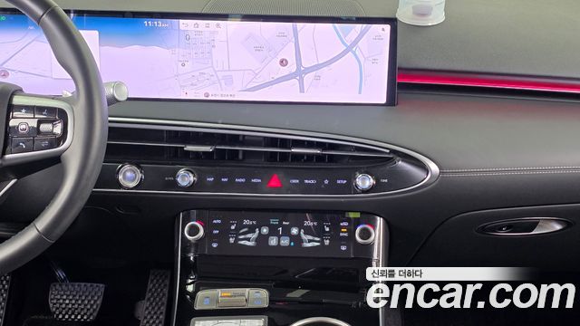 Genesis GV70 2025 — photo 14