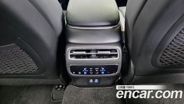 Genesis GV70 2025 — photo 19