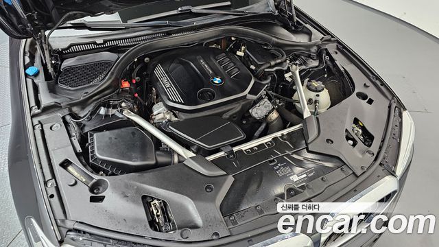 BMW 5-Series 2020 — photo 6