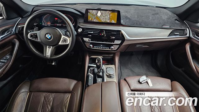 BMW 5-Series 2020 — photo 7