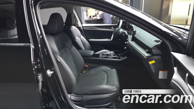Kia K5 2024 — photo 17