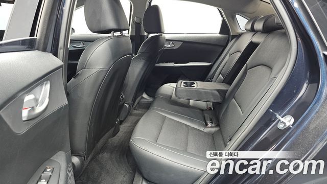 Kia K3 2024 — photo 18