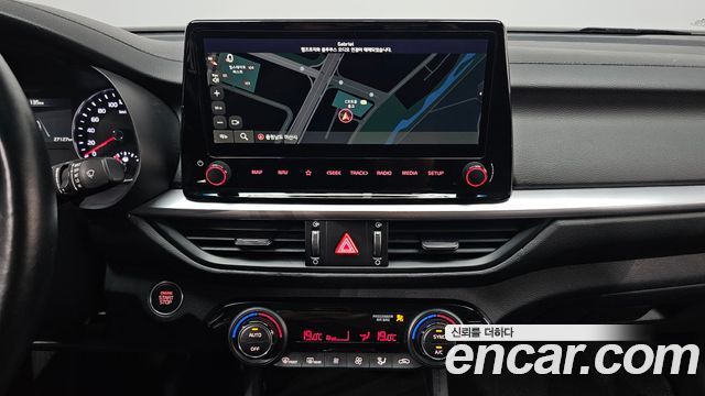 Kia K3 2024 — photo 22