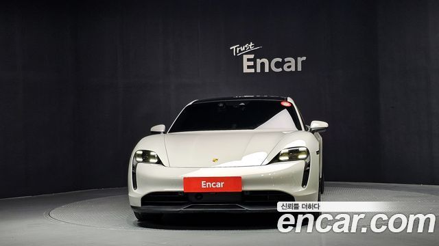 Porsche Taycan 2023 — photo 3
