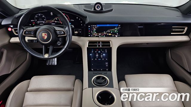 Porsche Taycan 2023 — photo 10