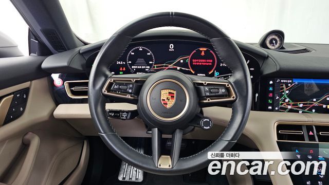 Porsche Taycan 2023 — photo 19