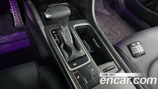 Kia K5 2018 — photo 9