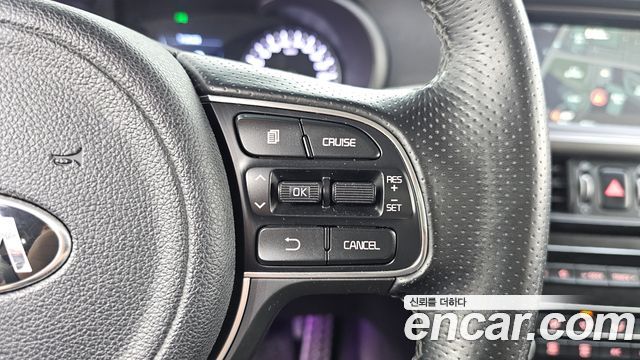 Kia K5 2018 — photo 17