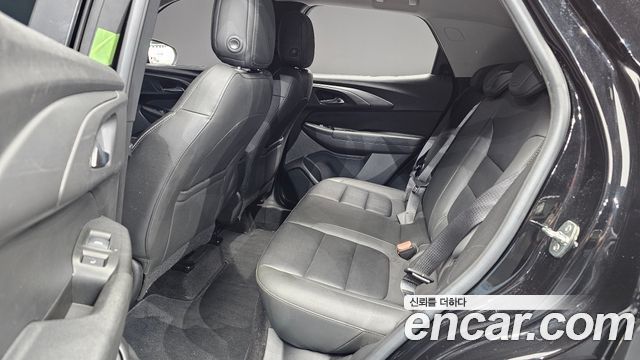 Chevrolet Korea Trailblazer 2023 — photo 16