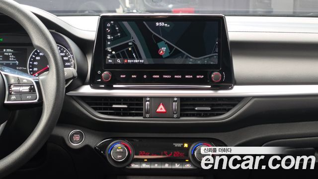 Kia K3 2023 — photo 19
