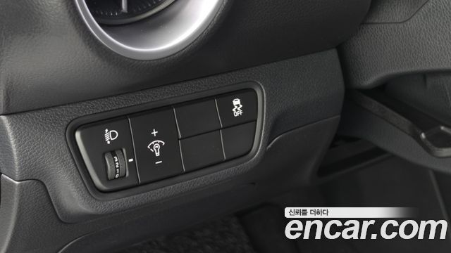 Kia K3 2023 — photo 26