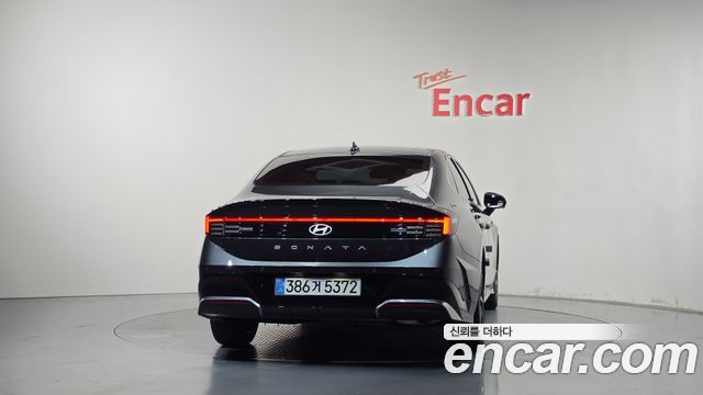 Hyundai Sonata 2025 — photo 4