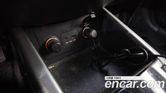 Kia Porte 2010 — photo 14