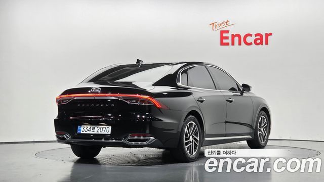 Hyundai Grandeur 2023 — photo 2