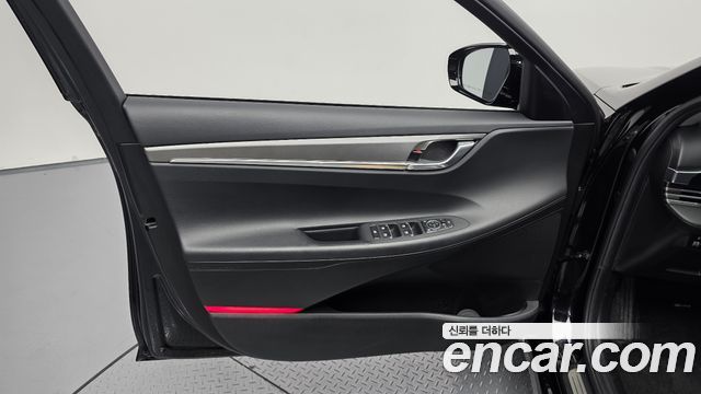 Hyundai Grandeur 2023 — photo 14